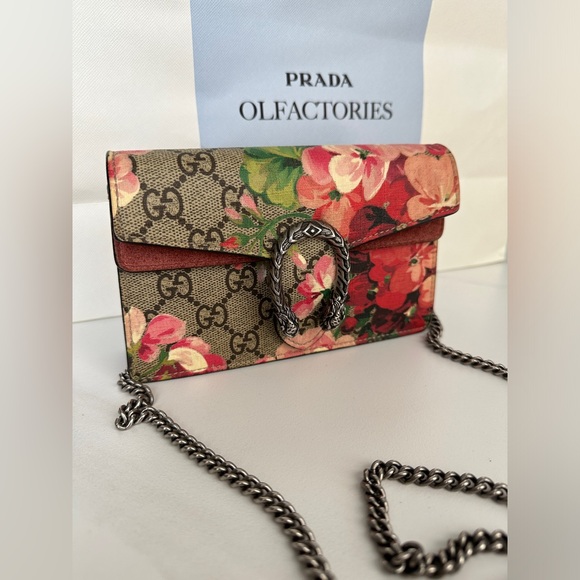 Gucci GG Supreme Monogram Blooms Super Mini Dionysus Shoulder Bag - Picture 7 of 9